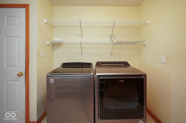 633 Savannah Drive, Greenwood, IN 46142