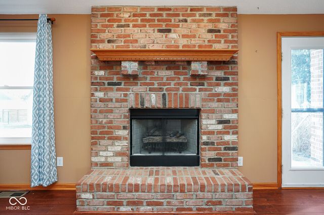 633 Savannah Drive, Greenwood, IN 46142