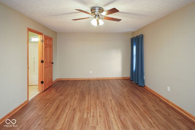 633 Savannah Drive, Greenwood, IN 46142