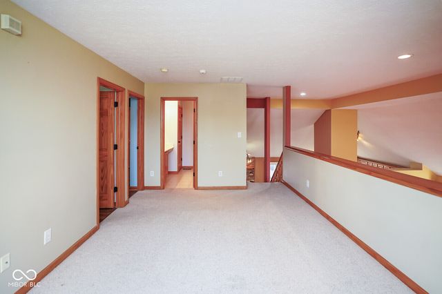 633 Savannah Drive, Greenwood, IN 46142