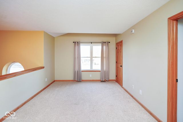 633 Savannah Drive, Greenwood, IN 46142