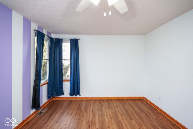 633 Savannah Drive, Greenwood, IN 46142