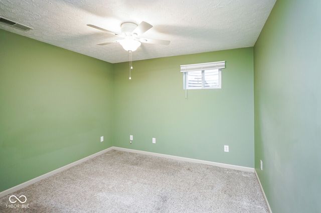 633 Savannah Drive, Greenwood, IN 46142