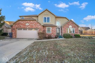 633 Savannah Drive, Greenwood, IN 46142