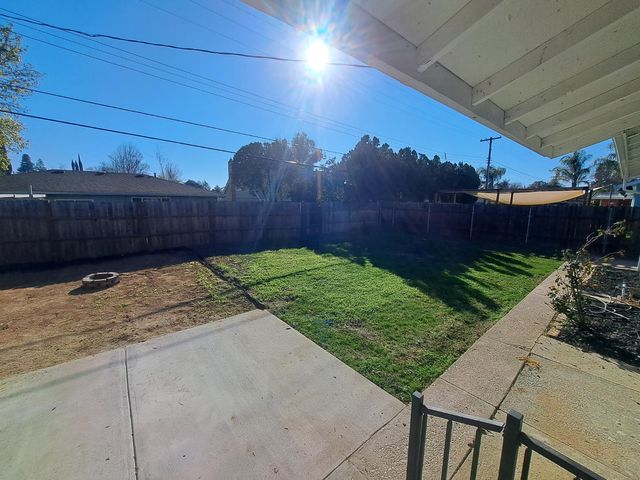 8936 Fashion Dr, Sacramento, CA 95826