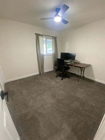 8936 Fashion Dr, Sacramento, CA 95826