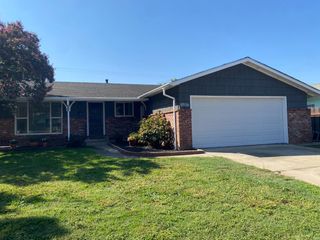 8936 Fashion Dr, Sacramento, CA 95826