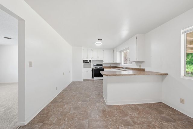 3560 Sacramento Drive, Redding, CA 96001