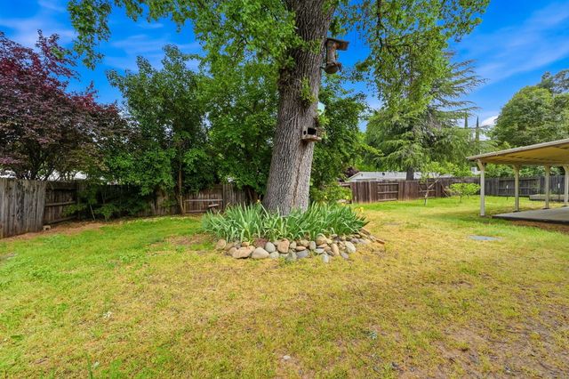 3560 Sacramento Drive, Redding, CA 96001