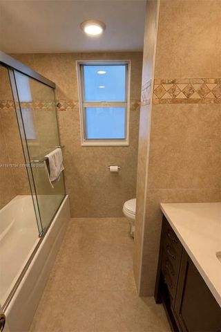 3661 Via Poinciana 206, Lake Worth, FL 33467