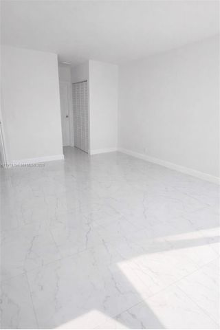 3661 Via Poinciana 206, Lake Worth, FL 33467