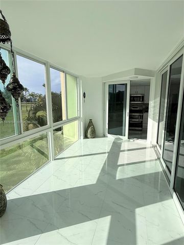 3661 Via Poinciana 206, Lake Worth, FL 33467