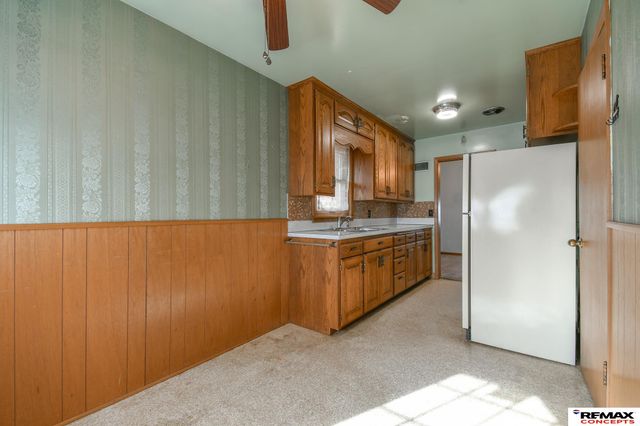 1810 S 48Th Street, Lincoln, NE 68506