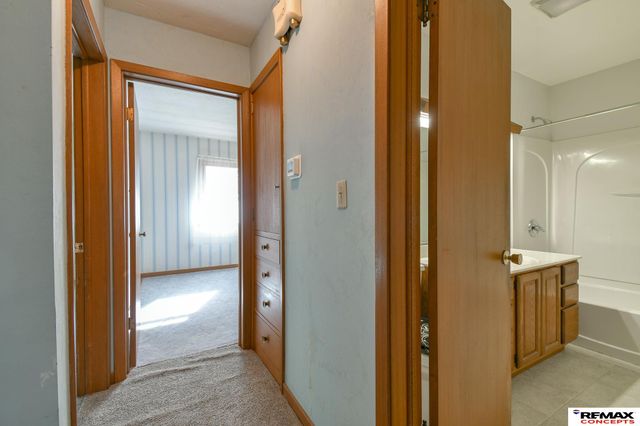 1810 S 48Th Street, Lincoln, NE 68506