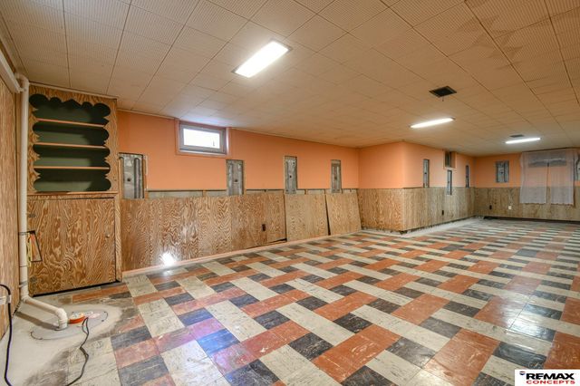 1810 S 48Th Street, Lincoln, NE 68506