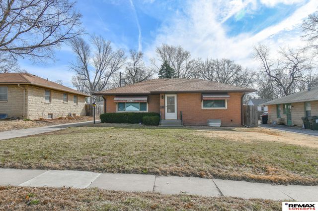 1810 S 48Th Street, Lincoln, NE 68506