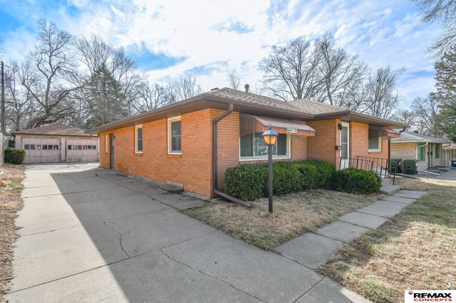 1810 S 48Th Street, Lincoln, NE 68506