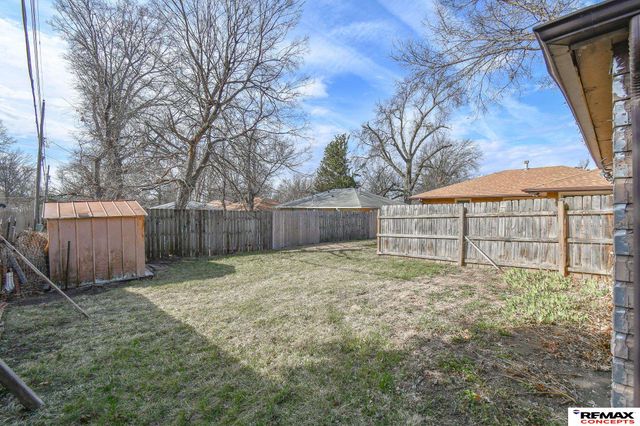 1810 S 48Th Street, Lincoln, NE 68506