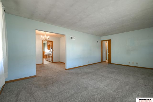 1810 S 48Th Street, Lincoln, NE 68506