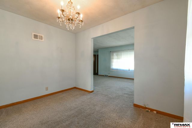 1810 S 48Th Street, Lincoln, NE 68506