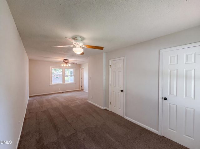 316 Bighorn Drive, Fayetteville, NC 28303
