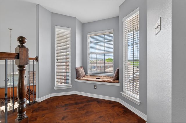 8708 Rugby Road, Irving, TX 75063