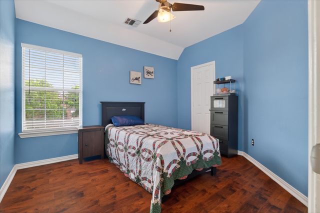 8708 Rugby Road, Irving, TX 75063