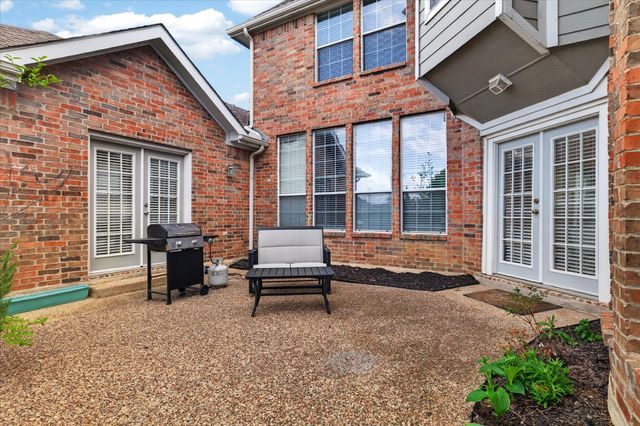 8708 Rugby Road, Irving, TX 75063