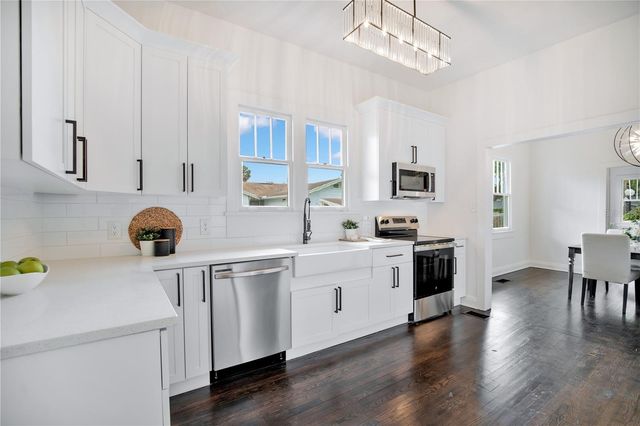 1318 S PARK AVENUE, Sanford, FL 32771