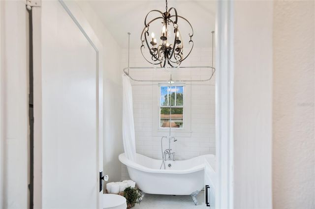 1318 S PARK AVENUE, Sanford, FL 32771