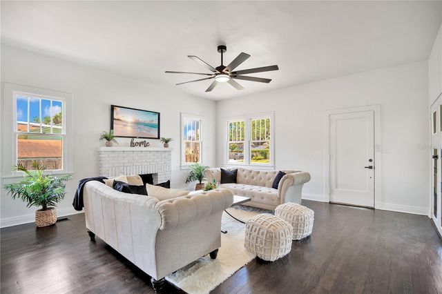 1318 S PARK AVENUE, Sanford, FL 32771