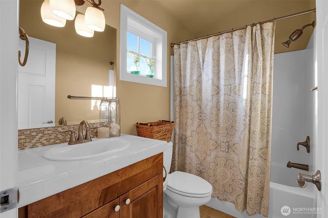 5303 Road 7.3 NE, Moses Lake, WA 98837