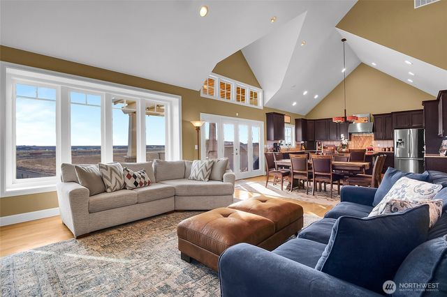 5303 Road 7.3 NE, Moses Lake, WA 98837