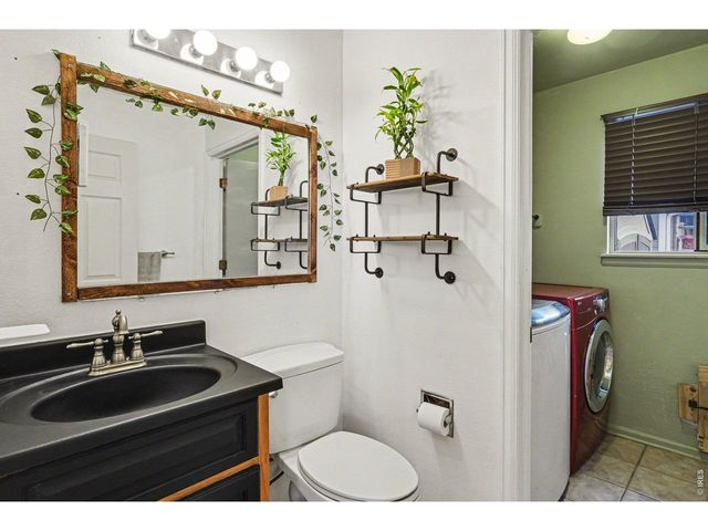 1037 Deer Creek Ln, Fort Collins, CO 80526