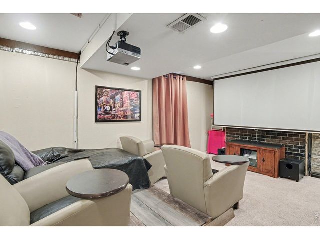 1037 Deer Creek Ln, Fort Collins, CO 80526