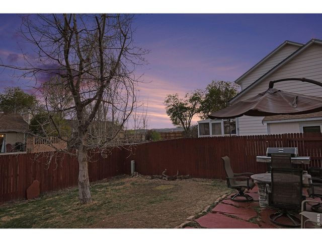 1037 Deer Creek Ln, Fort Collins, CO 80526