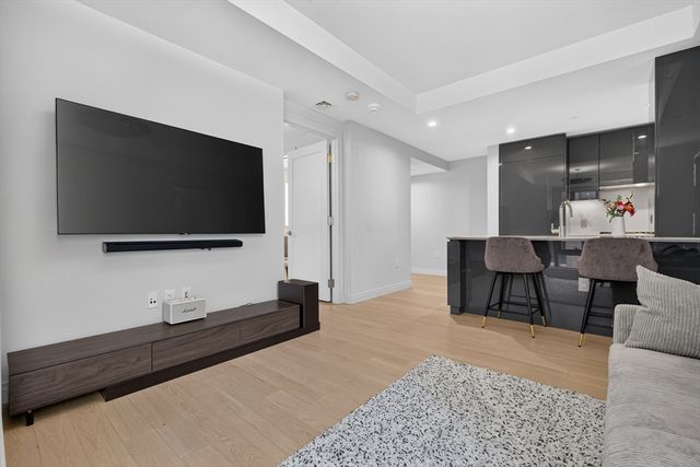 135 Seaport Blvd 1106, Boston, MA 02210