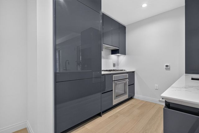 135 Seaport Blvd 1106, Boston, MA 02210