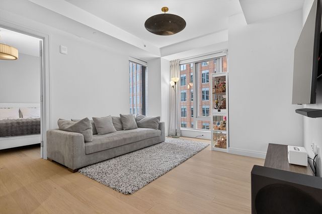 135 Seaport Blvd 1106, Boston, MA 02210