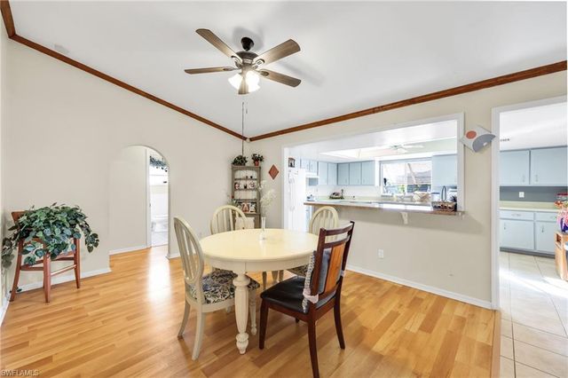 1942 SW 2nd PL, Cape Coral, FL 33991