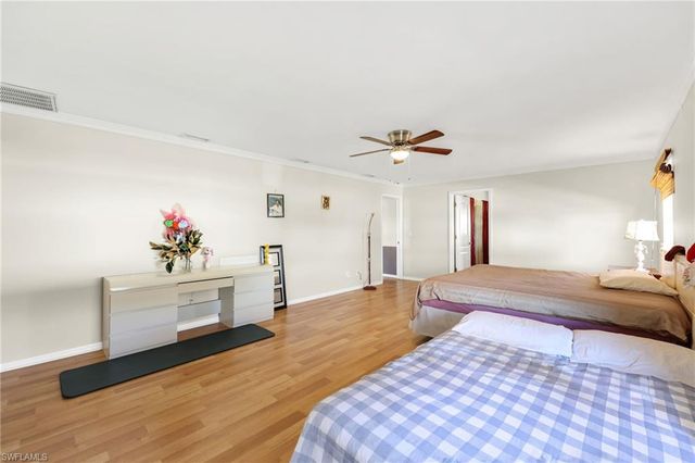 1942 SW 2nd PL, Cape Coral, FL 33991