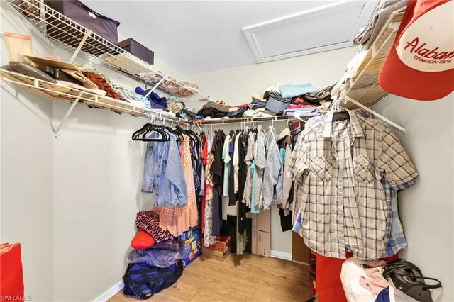 1942 SW 2nd PL, Cape Coral, FL 33991