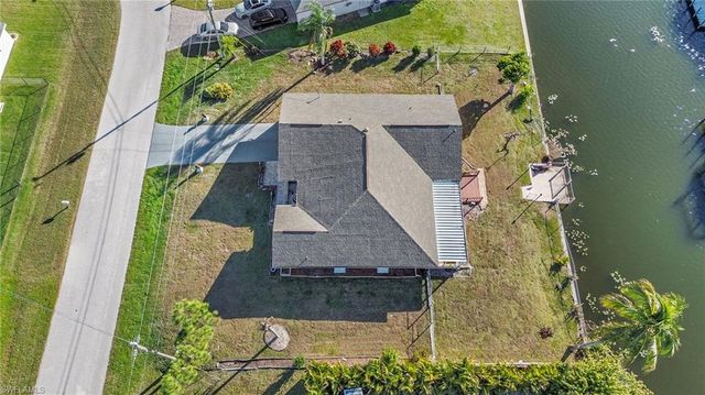 1942 SW 2nd PL, Cape Coral, FL 33991