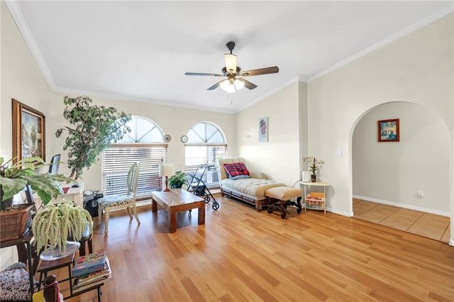 1942 SW 2nd PL, Cape Coral, FL 33991