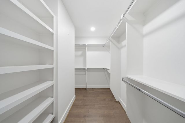 1139 W Gardner Street, Houston, TX 77009