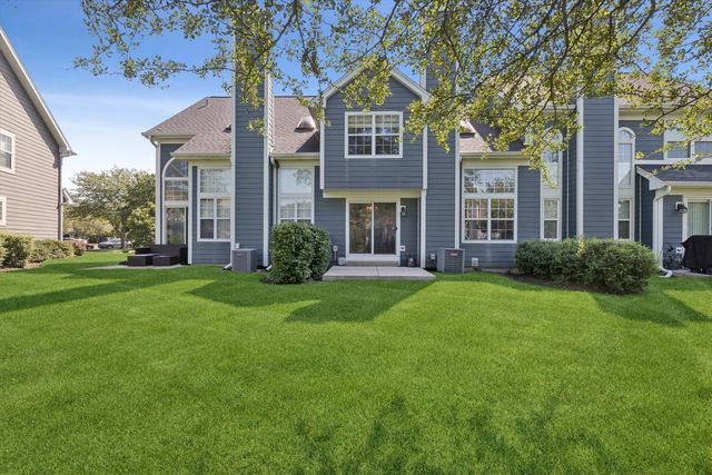 1176 Scott Court, Carol Stream, IL 60188