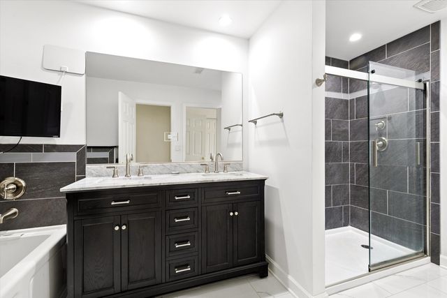 1176 Scott Court, Carol Stream, IL 60188