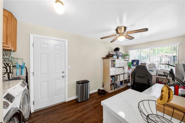 820 Via Zapata, Riverside, CA 92507