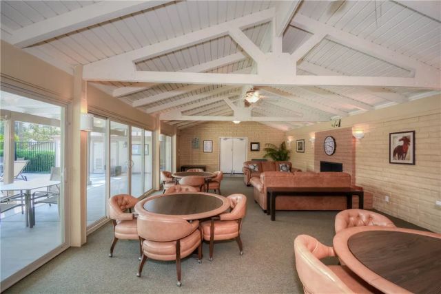 820 Via Zapata, Riverside, CA 92507