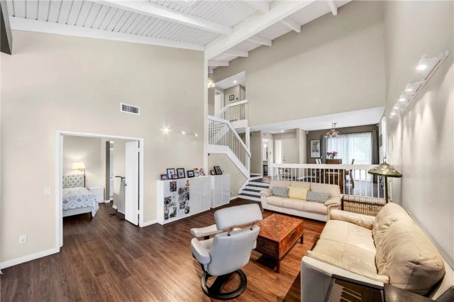 820 Via Zapata, Riverside, CA 92507